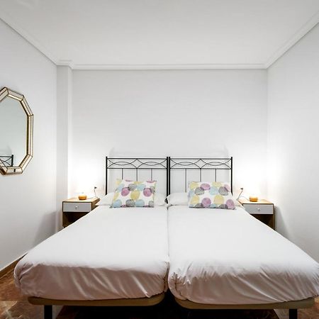 Holi-Rent Estrella Apartment Sevilla Exterior foto