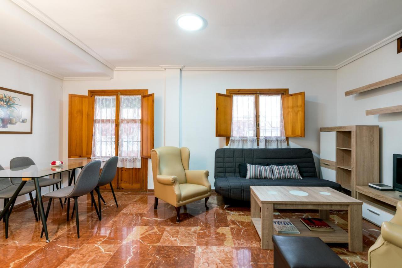 Holi-Rent Estrella Apartment Sevilla Exterior foto