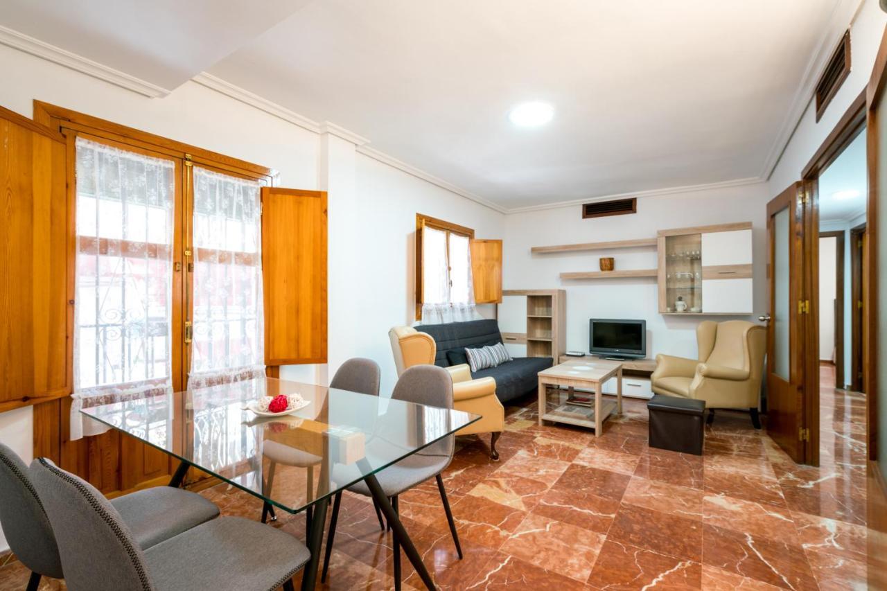Holi-Rent Estrella Apartment Sevilla Exterior foto