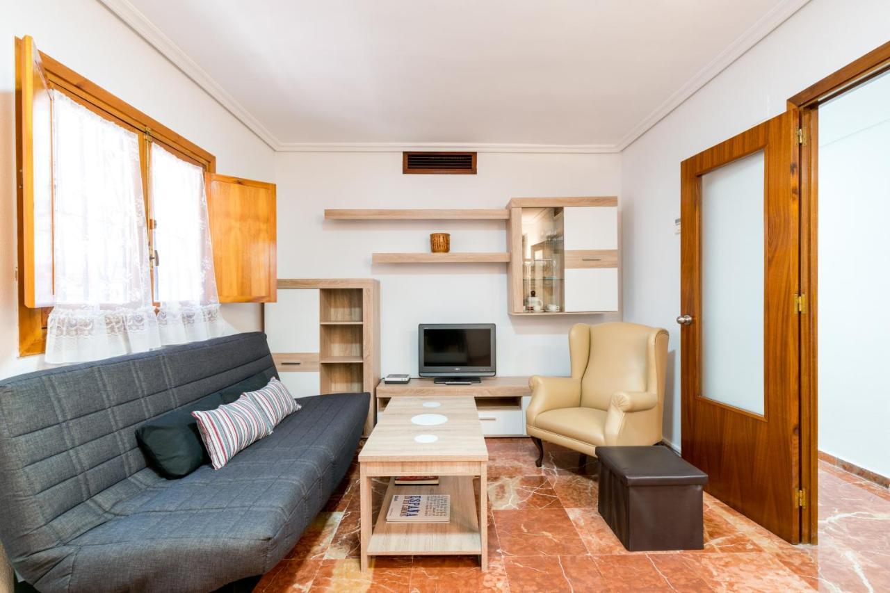 Holi-Rent Estrella Apartment Sevilla Exterior foto
