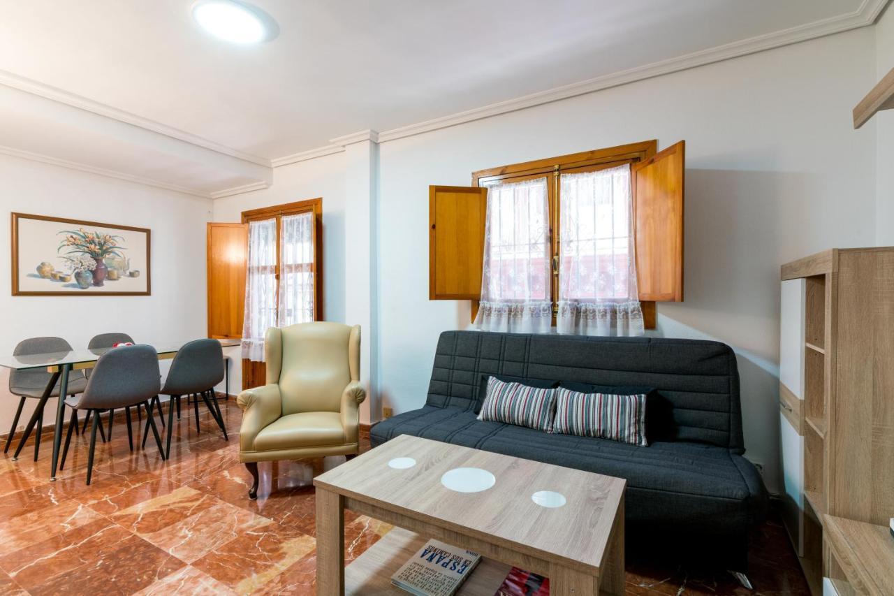 Holi-Rent Estrella Apartment Sevilla Exterior foto